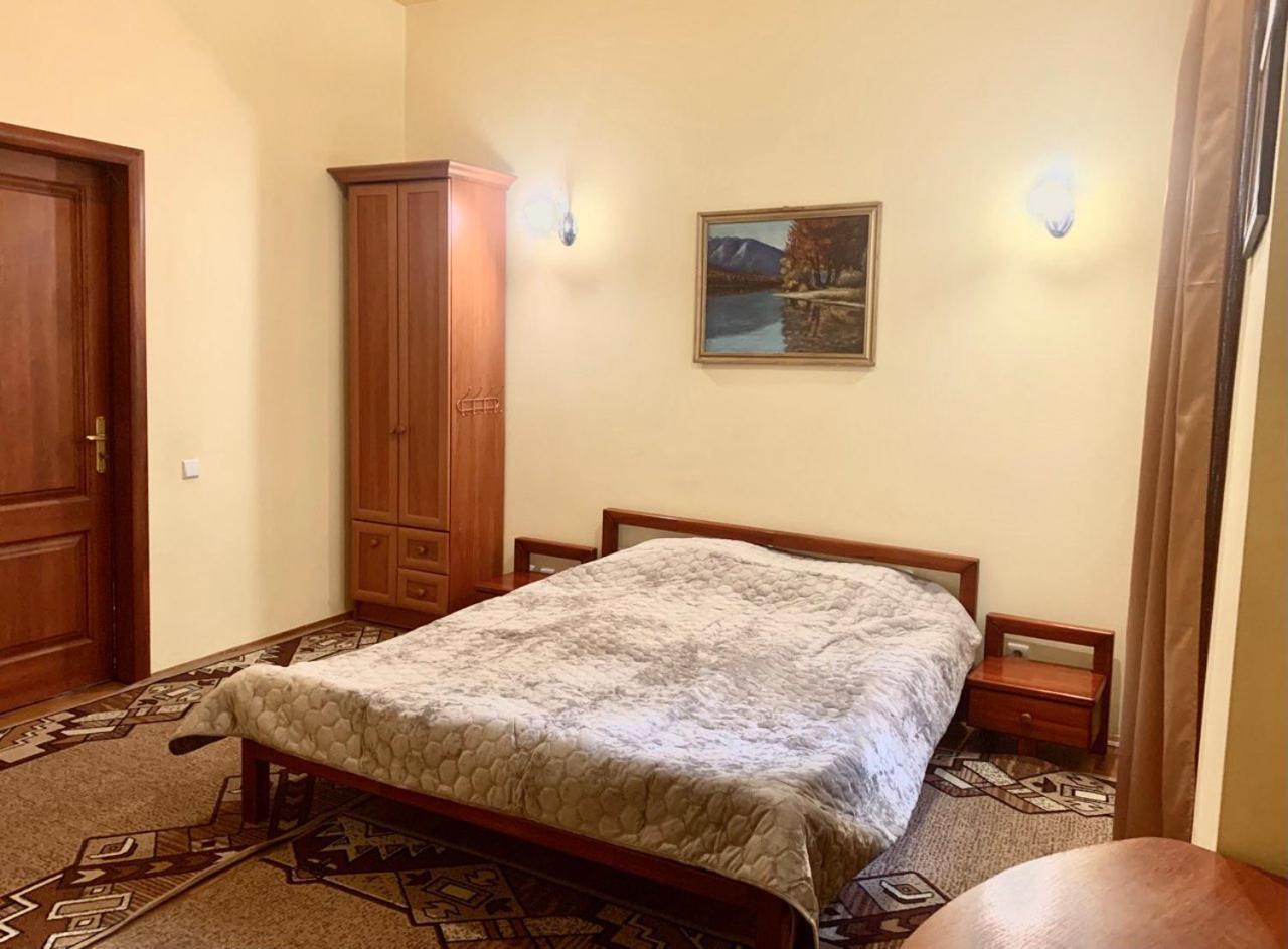Apartament-Minihotel Elpida Lviv Luaran gambar