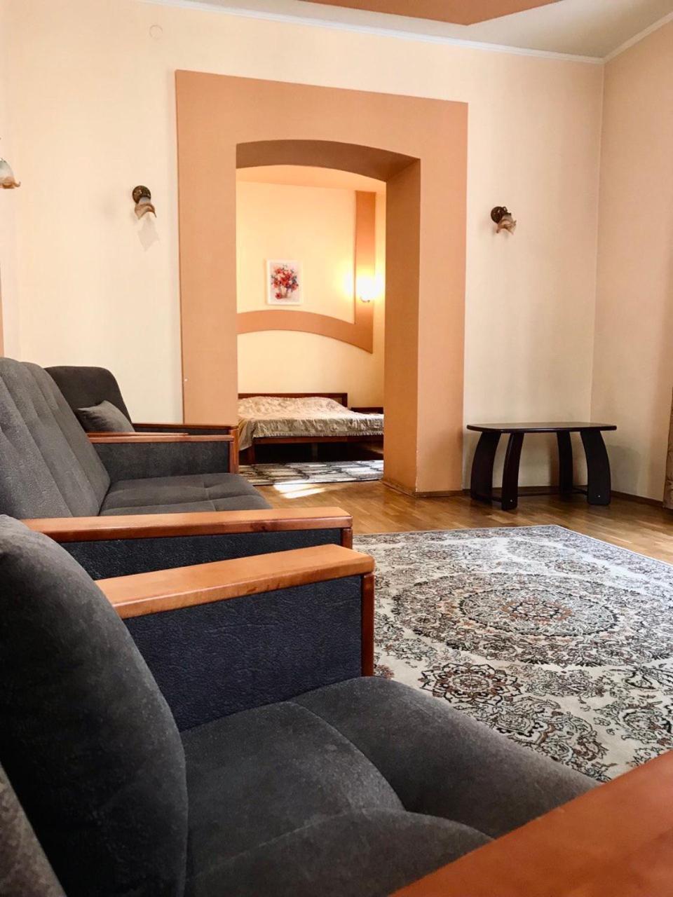 Apartament-Minihotel Elpida Lviv Luaran gambar
