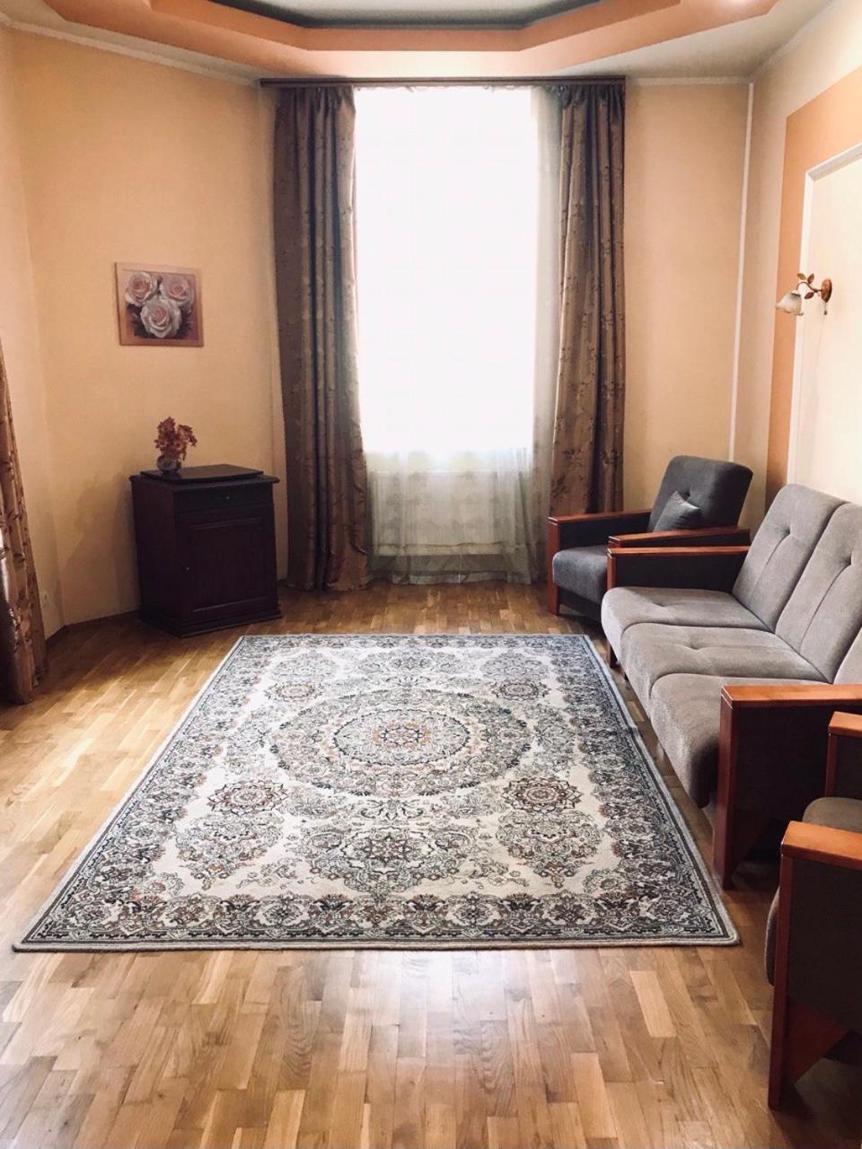 Apartament-Minihotel Elpida Lviv Luaran gambar